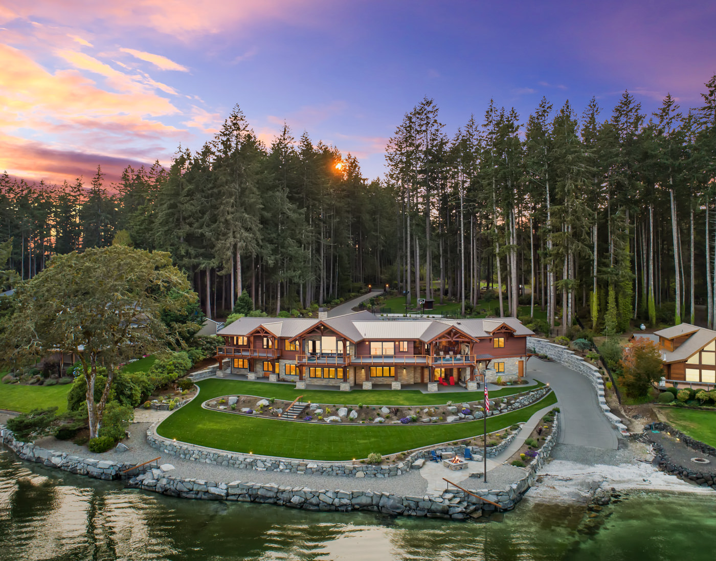 Luxury vacation rental photography in Tacoma, Washington
