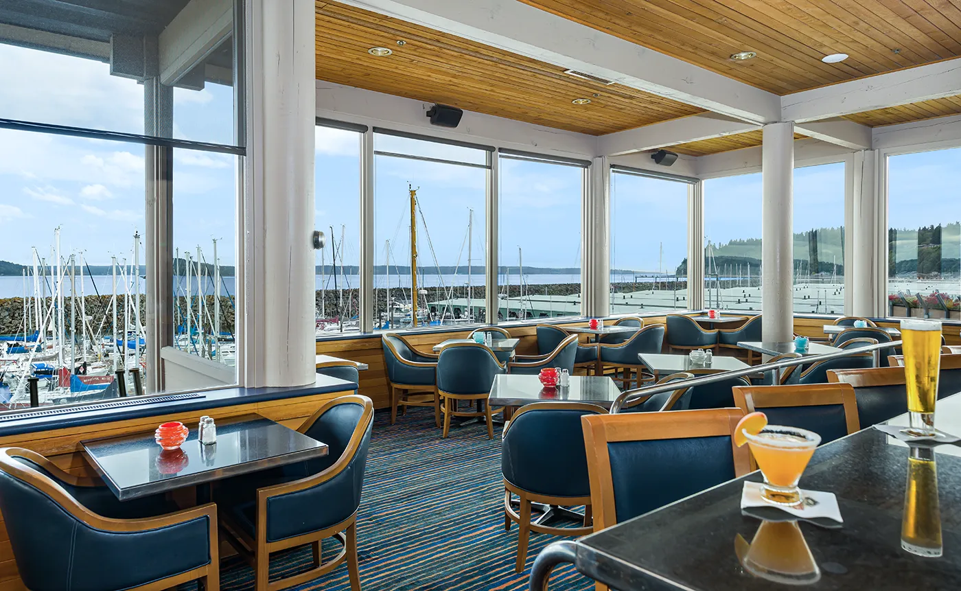 Taku • Tacoma Real Estate Photography 5 Washington best hotel and restaurant photographer